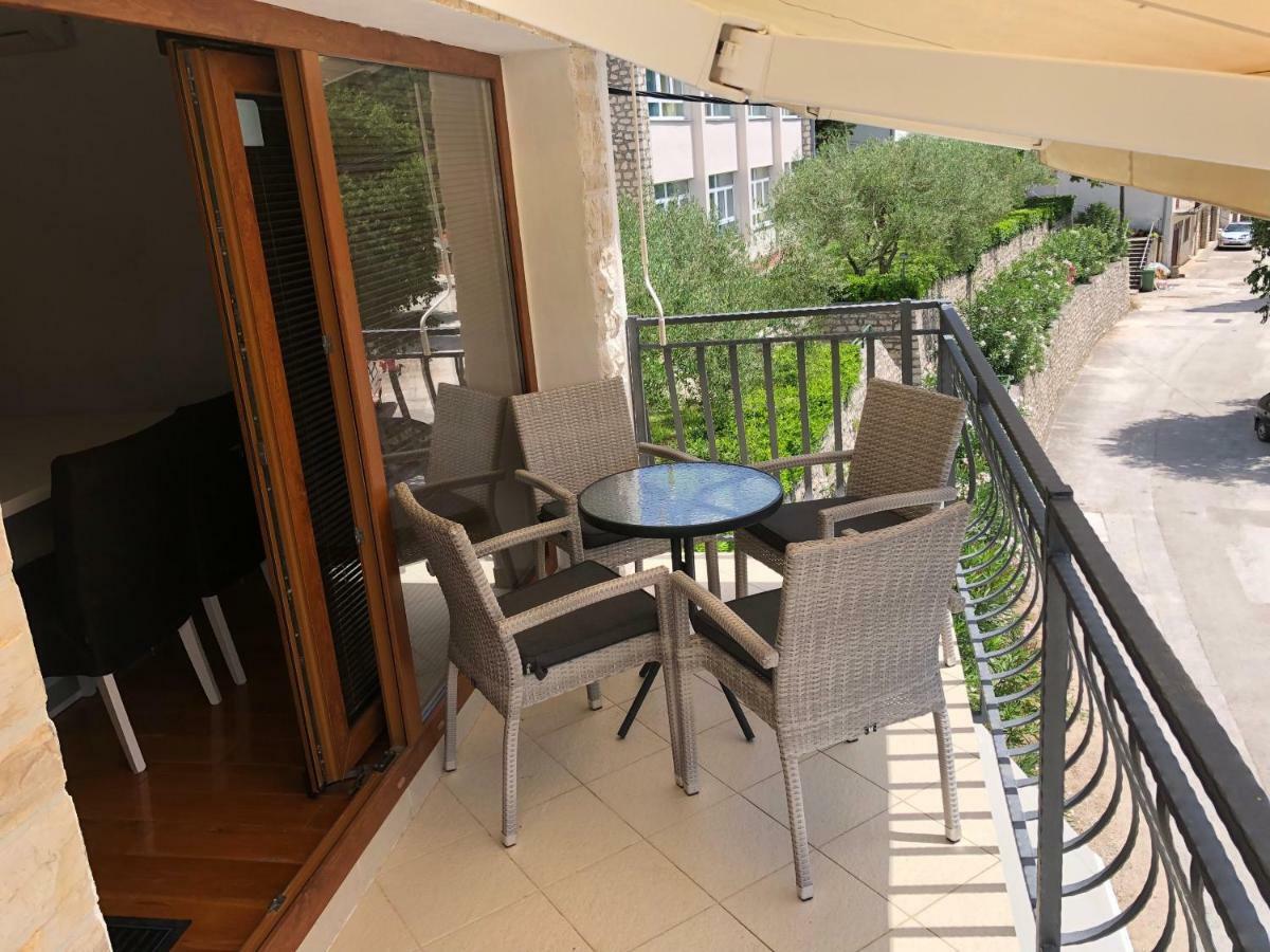 Apartment Novigrad Holiday Exterior foto